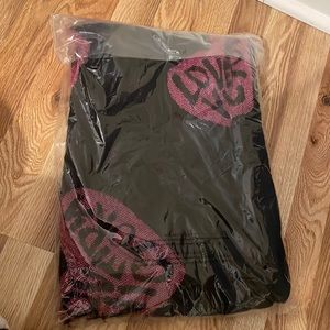New in Bag Victoria Secret Heart Blanket